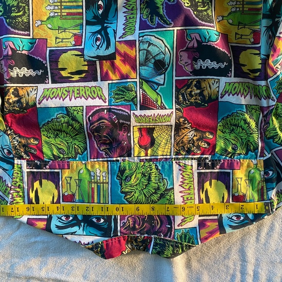Unique Vintage x Universal Monsters Hawaii Print Button Down Shirt Men's L 10-12 - Picture 10 of 14